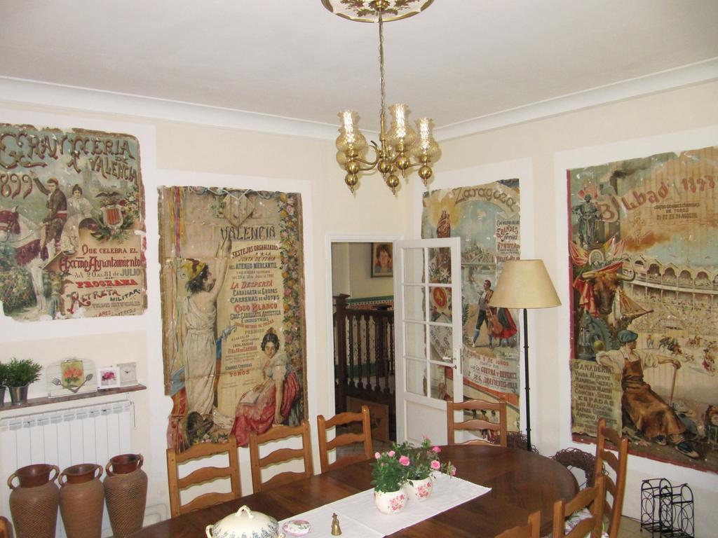 Domaine La Rose Bed & Breakfast Caylus Exterior photo